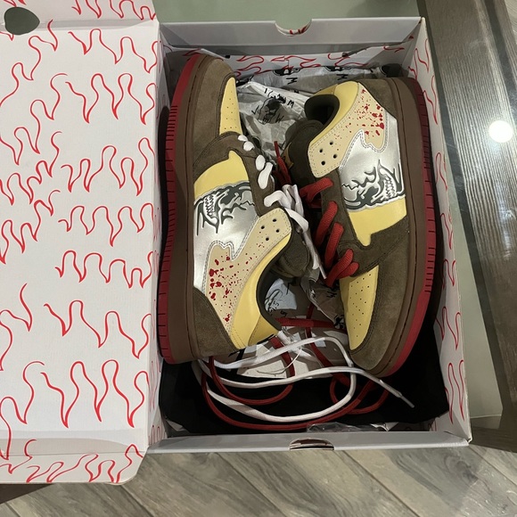 WL Reaper “Chainsaw” dunks
